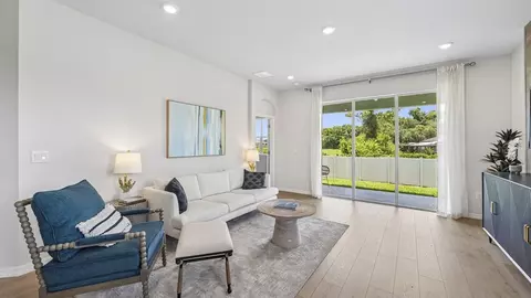 Living - 18331 Tavernside Trl, Bradenton, FL 34211 photo 1 of 2