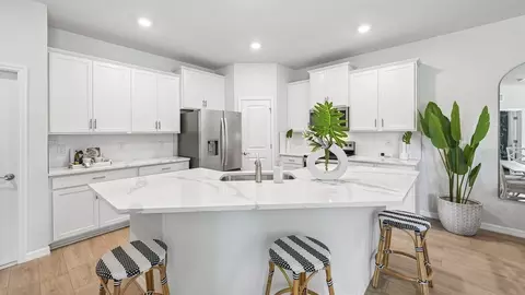 Kitchen - 18331 Tavernside Trl, Bradenton, FL 34211 photo 1 of 6