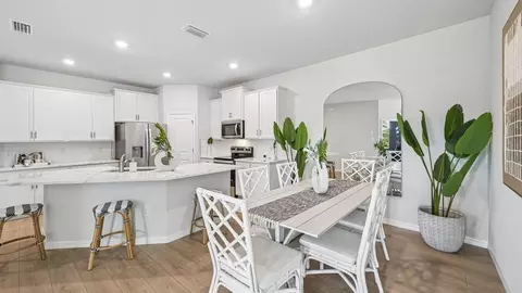 Dining - 18331 Tavernside Trl, Bradenton, FL 34211 photo 1 of 3