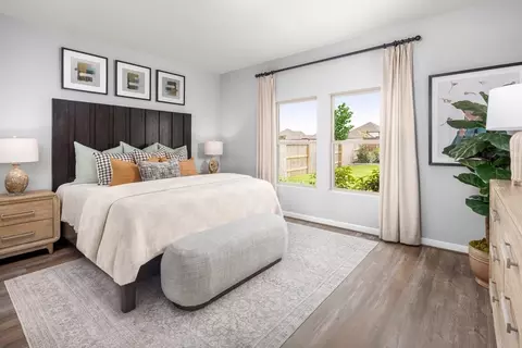 Bedroom - 2135 Starlight St, Angleton, TX 77515 photo 1 of 13