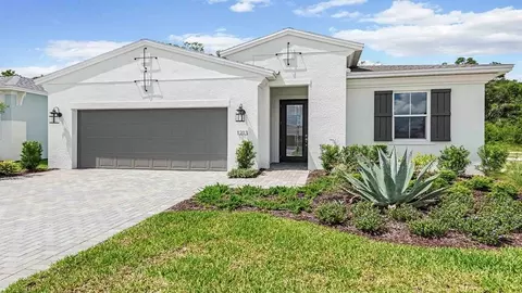 1213 Cresswind Blvd, Deland, FL 32724