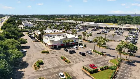 Exterior - 37 Bent Oak Dr, Freeport, FL 32439 photo 3 of 3
