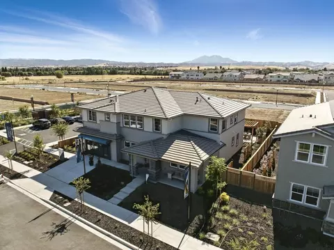 1596 Strathaven Pl, Brentwood, CA 94513