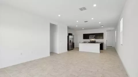 Living - 2804 W Shepperd Ave, Apache Junction, AZ 85120 photo 3 of 6
