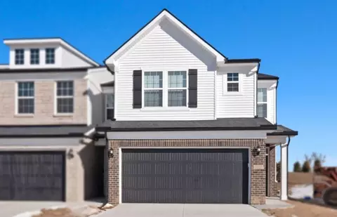 5506 E Spaniel Dr, Ann Arbor, MI 48108