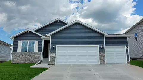 8507 S 185th St, Omaha, NE 68136