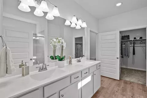 Entry Way - 8419 Shyleaf Ct, Fulshear, TX 77441 photo 4 of 6