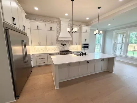 Kitchen - 25 W Perseverance Pt, Freeport, FL 32439 photo 2 of 4
