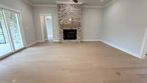 Living - 25 W Perseverance Pt, Freeport, FL 32439 photo 2 of 6