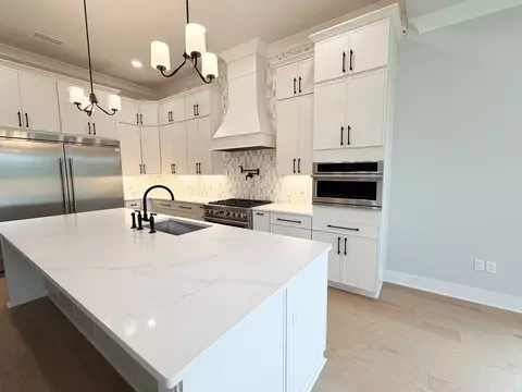 Kitchen - 25 W Perseverance Pt, Freeport, FL 32439 photo 1 of 4