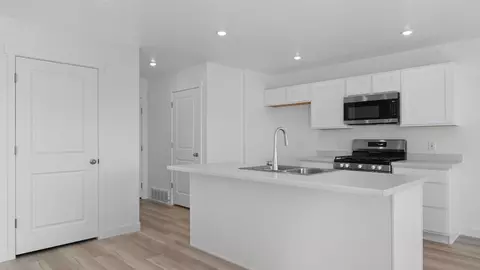 Kitchen - 1122 S 1700 W, Perry, UT 84302 photo 2 of 3