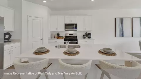 Kitchen - 430 Denali Dr, Kyle, TX 78640 photo 4 of 6