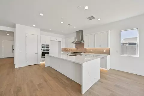 Kitchen - 10340 E Utopia Ave, Mesa, AZ 85212 photo 3 of 4
