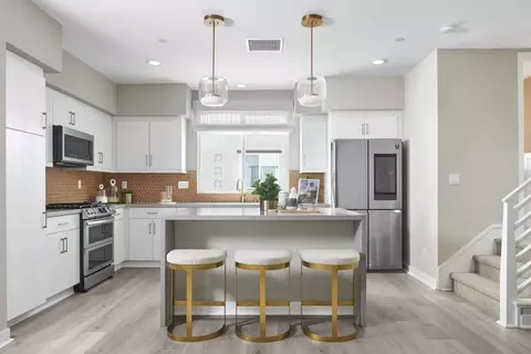 2219 W Orange Ave, Anaheim, CA 92804