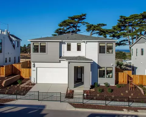 98 8th St, Marina, CA 93933
