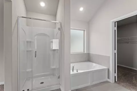 Bath - 4802 Rayos Ter, Von Ormy, TX 78073 photo 1 of 3