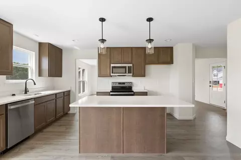Kitchen - 295 Olympic Dr, Pacific, MO 63069 photo 3 of 5