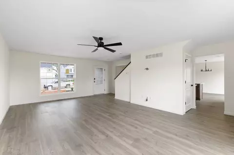 Living - 295 Olympic Dr, Pacific, MO 63069 photo 3 of 4