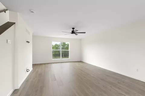Living - 295 Olympic Dr, Pacific, MO 63069 photo 1 of 4