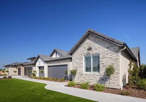 Exterior - 1402 S Marcin St, Visalia, CA 93277 photo 1 of 7