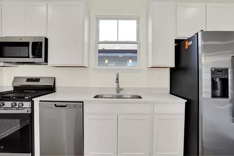 Kitchen - 2644 Marjorie Ln, Plainfield, IN 46168 photo 3 of 3