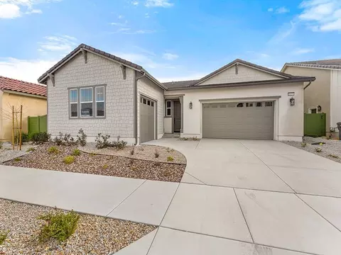 6435 Castle Crags Ave, Hesperia, CA 92345