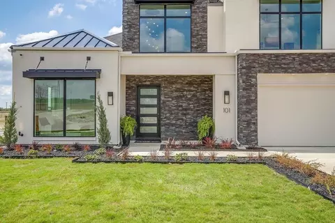 Exterior - 101 Lantern Ridge Dr, Aledo, TX 76008 photo 7 of 13