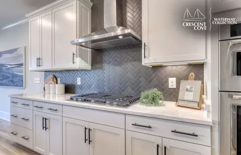 Kitchen - 204 River Edge Dr, Myrtle Beach, SC 29588 photo 4 of 7