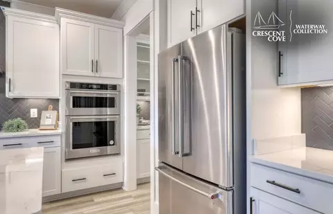 Kitchen - 204 River Edge Dr, Myrtle Beach, SC 29588 photo 3 of 7