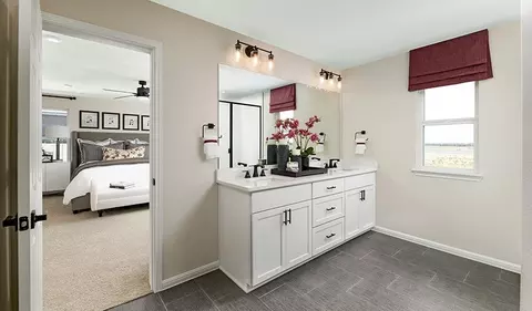 Bath - 4089 Estrella St, Brighton, CO 80601 photo 4 of 6