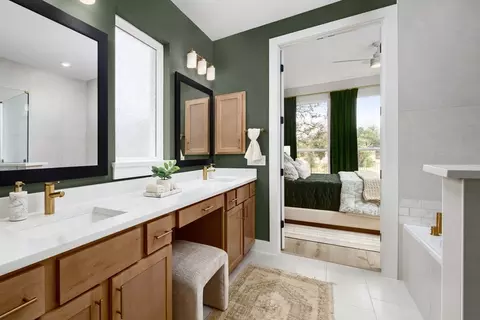 Bath - 208 Shady Spring Trl, Georgetown, TX 78628 photo 2 of 4