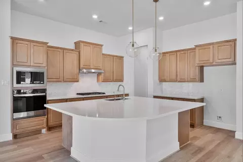 Kitchen - 208 Shady Spring Trl, Georgetown, TX 78628 photo 2 of 5