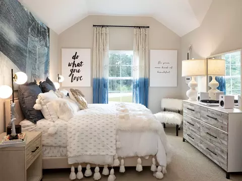 Bedroom - 2015 Bluff Oak Ct, Conroe, TX 77304 photo 1 of 4