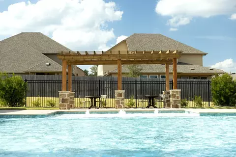 Exterior - 2015 Bluff Oak Ct, Conroe, TX 77304 photo 4 of 4