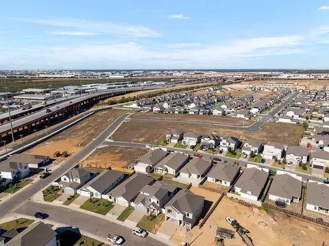 View/Area - 2102 Sambar Loop, Laredo, TX 78045 photo 4 of 15