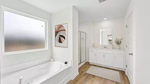Bath - Knightsbridge, Alabaster, AL 35007 photo 2 of 7