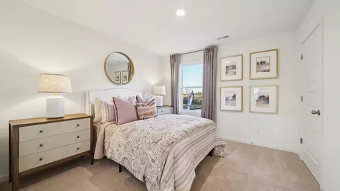 Bedroom - Knightsbridge, Alabaster, AL 35007 photo 12 of 16