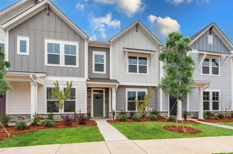 10013 Mamillion Dr, Huntersville, NC 28078