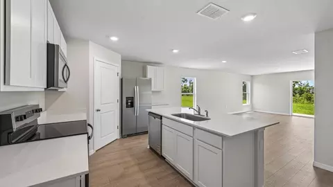 Kitchen - 17943 Wheat Stack Ct, Parrish, FL 34219 photo 1 of 6