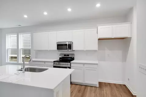 Kitchen - 2886 Evergreen Ave, Plainfield, IN 46168 photo 1 of 8