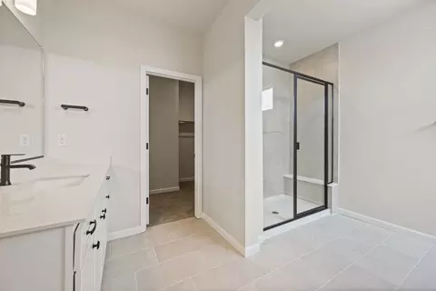 Bath - 24376 E 35th Dr, Aurora, CO 80019 photo 3 of 4