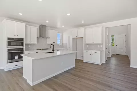 Kitchen - 24376 E 35th Dr, Aurora, CO 80019 photo 2 of 2