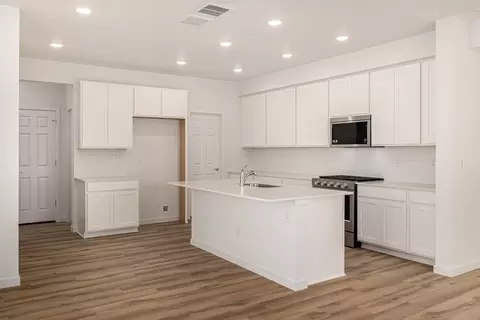 Kitchen - 2631 E 102nd Pl, Thornton, CO 80229 photo 1 of 5