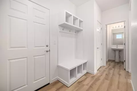 Entry Way - 2631 E 102nd Pl, Thornton, CO 80229 photo 4 of 8