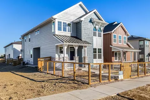 Exterior - 2631 E 102nd Pl, Thornton, CO 80229 photo 2 of 23