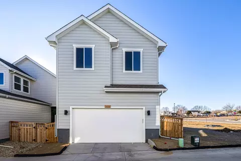 Exterior - 2631 E 102nd Pl, Thornton, CO 80229 photo 5 of 23