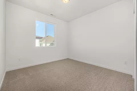 Bedroom - 2631 E 102nd Pl, Thornton, CO 80229 photo 9 of 10