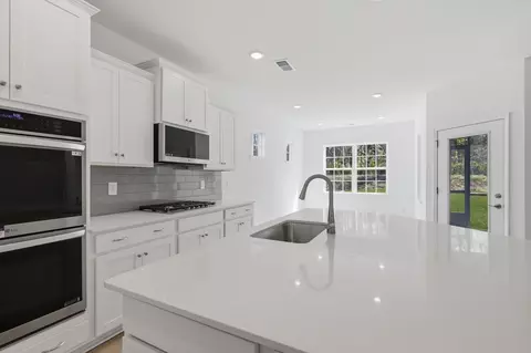 Kitchen - 5476 Redbud Rd, Lancaster, SC 29720 photo 2 of 6