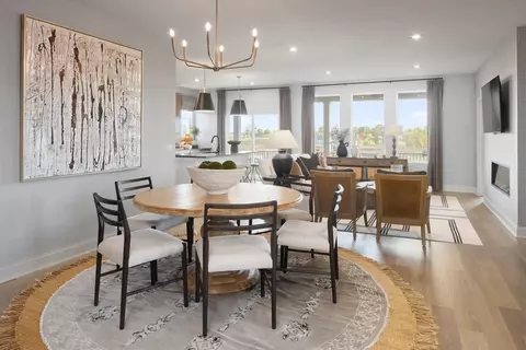 Dining - Lake Bluff Drive, Springfield, OH 45231 photo 1 of 2