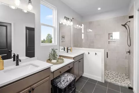 Bath - Lake Bluff Drive, Springfield, OH 45231 photo 1 of 4